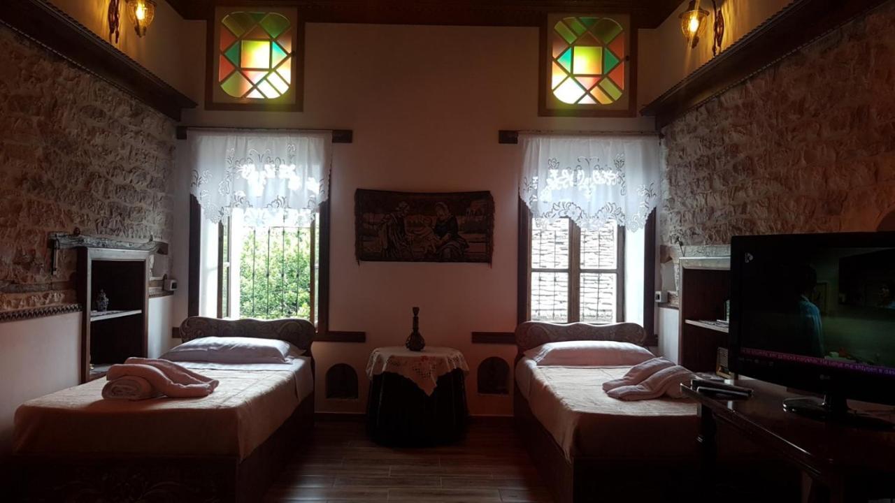 Riva Guest House Gjirokastër Exterior foto