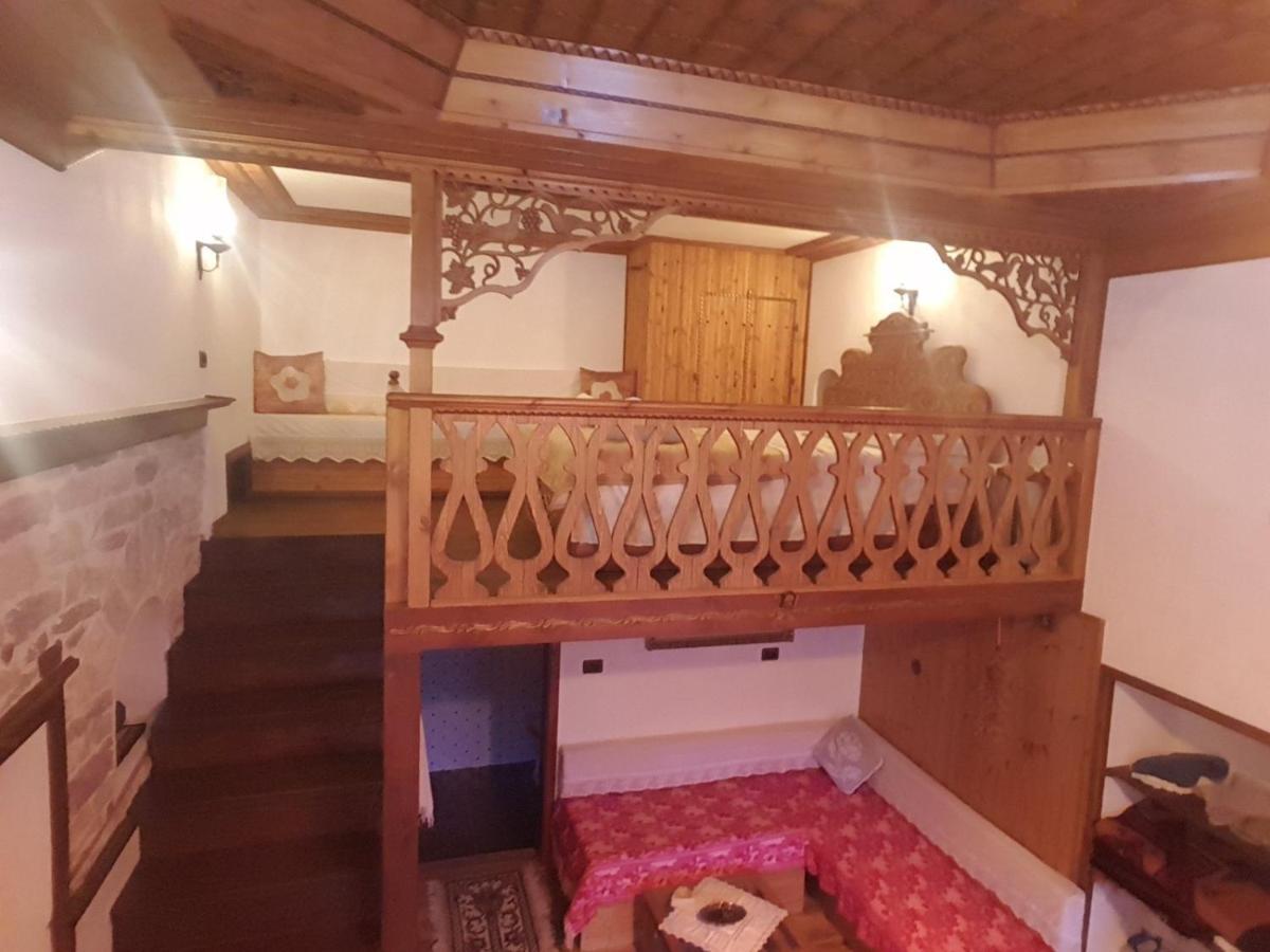 Riva Guest House Gjirokastër Exterior foto