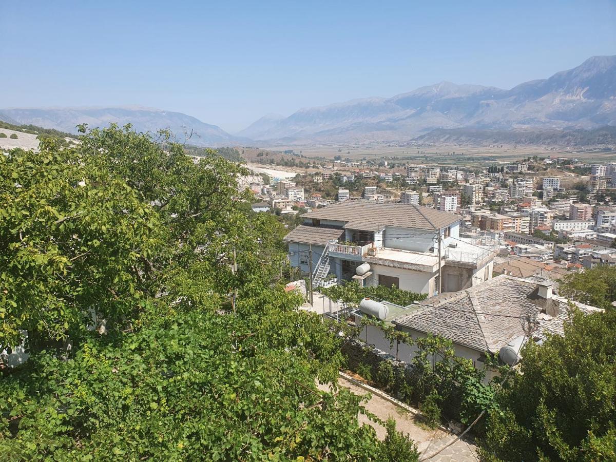 Riva Guest House Gjirokastër Exterior foto