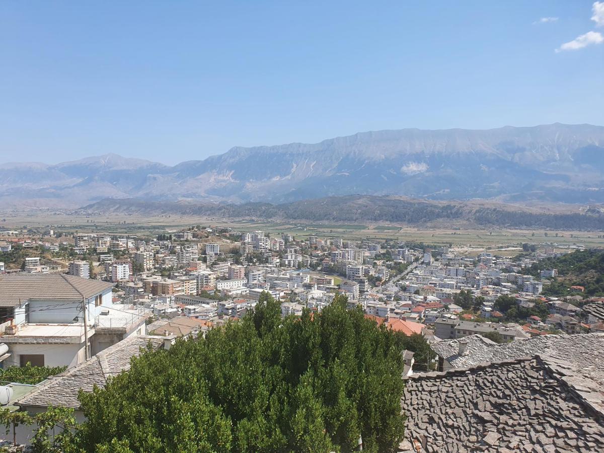 Riva Guest House Gjirokastër Exterior foto